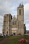Dol - cathédrale - façade.jpg