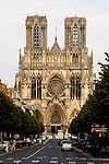 Facade de la Cathédrale de Reims - Avenue libergier.jpg